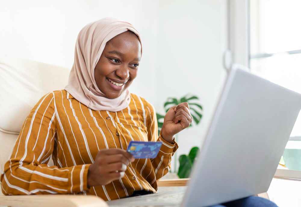 lady on laptop